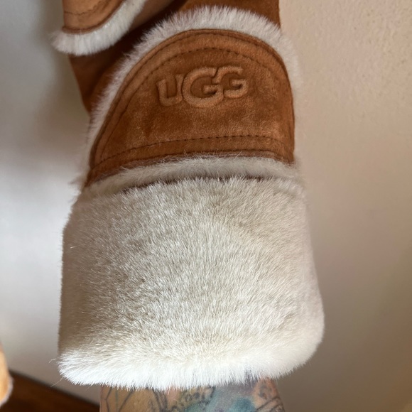UGG sherpa hooded coat size small  in Chestnut color - Picture 3 of 11